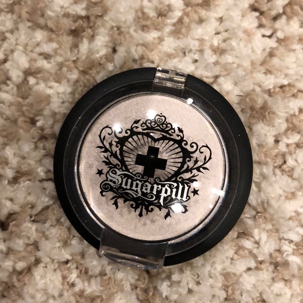 Sugar pill cold chemistry eyeshadow